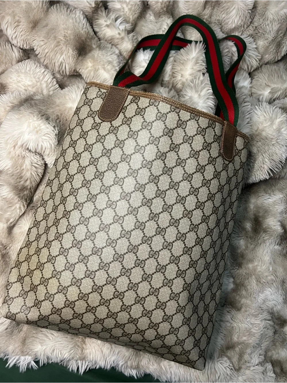 Vintage Gucci GG Supreme Sherry Line Tote Bag (MSRP: $1,550)
